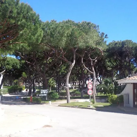 Acoteias Apartament *